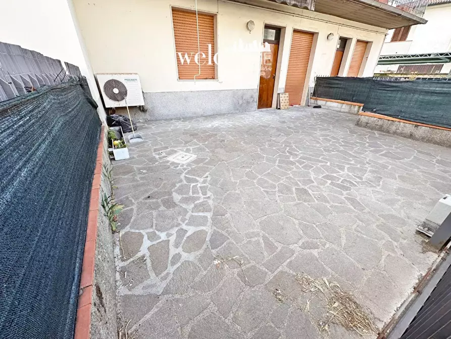 Immagine 19 di Appartamento in vendita  a Campi Bisenzio