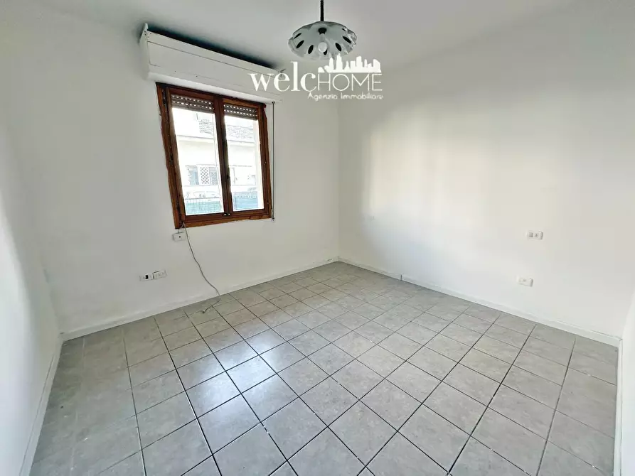 Immagine 15 di Appartamento in vendita  a Campi Bisenzio