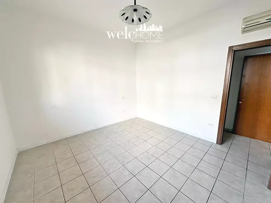 Immagine 14 di Appartamento in vendita  a Campi Bisenzio