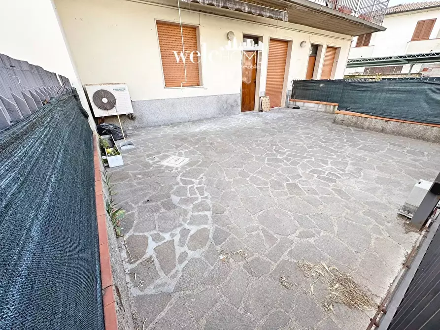 Immagine 20 di Appartamento in vendita  a Campi Bisenzio