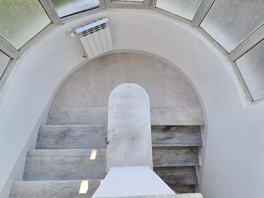 Immagine 14 di Villa in vendita  a Pisa