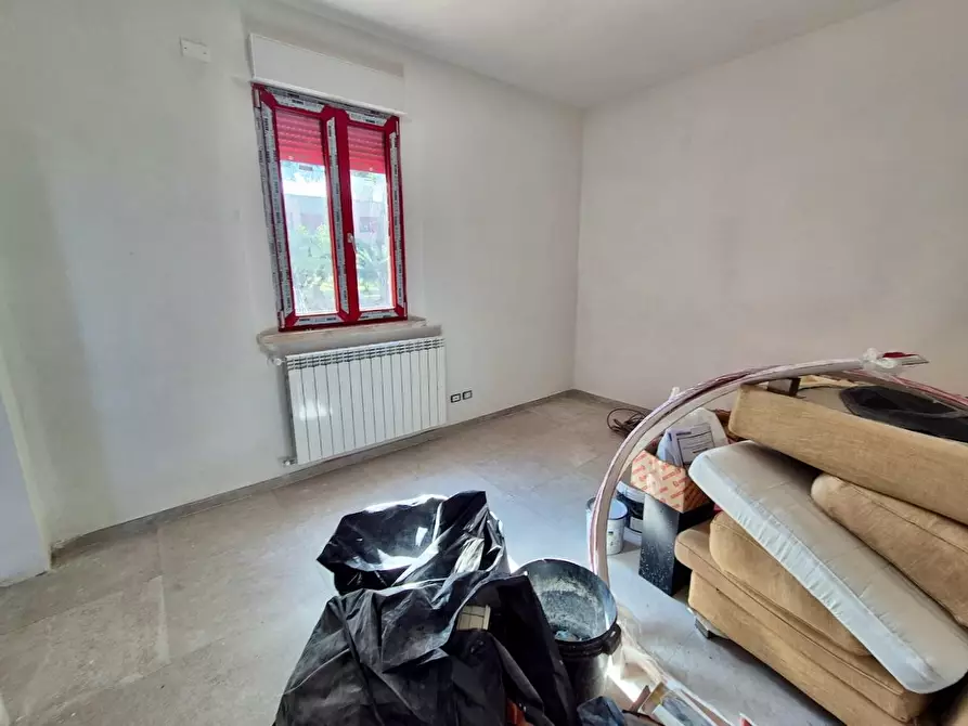 Immagine 11 di Villa in vendita  a Pisa