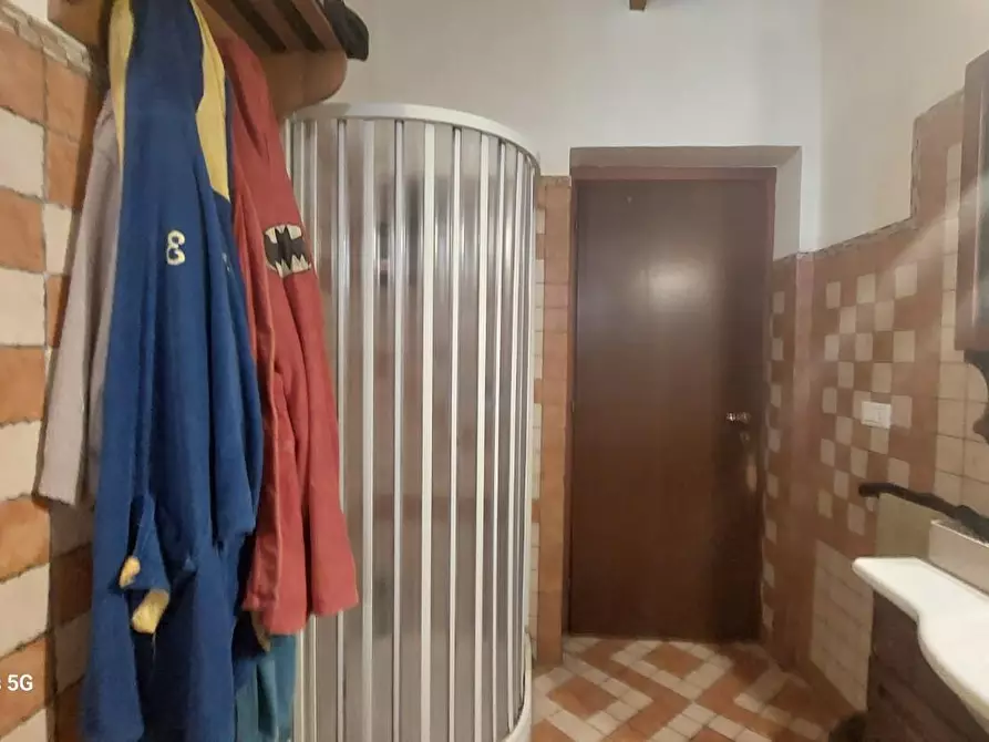 Immagine 11 di Appartamento in vendita  a Livorno