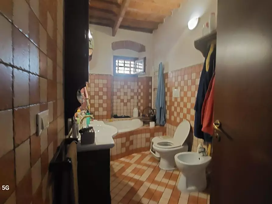 Immagine 10 di Appartamento in vendita  a Livorno