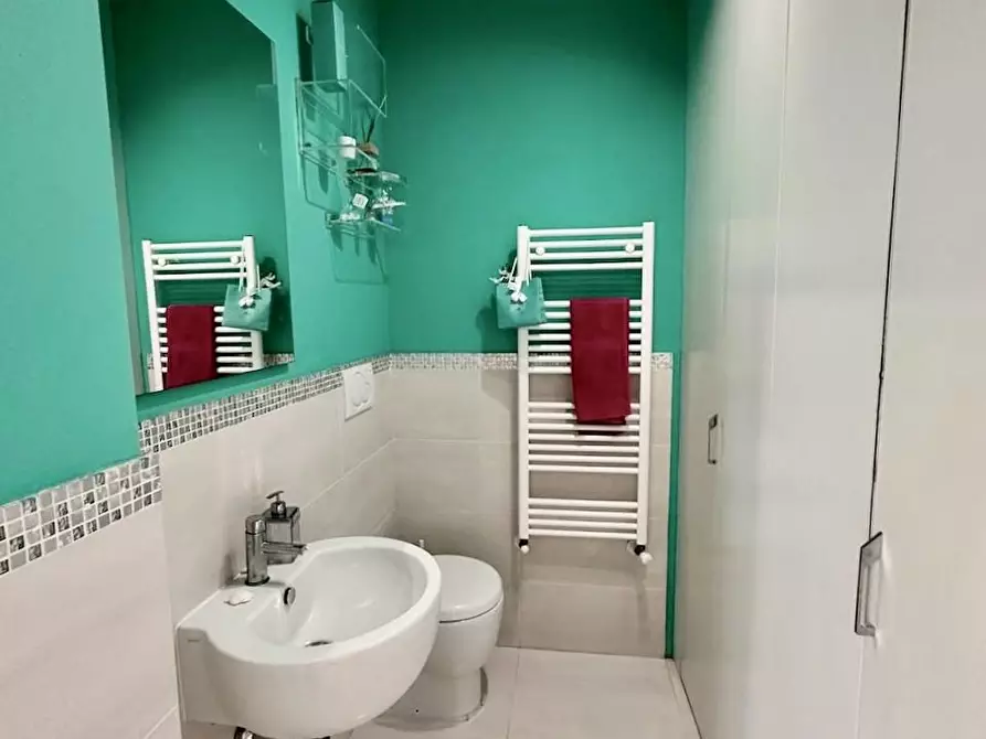 Immagine 17 di Casa bifamiliare in vendita  a Cascina