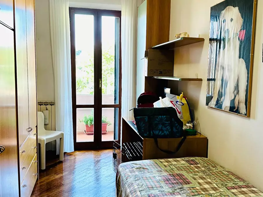 Immagine 17 di Appartamento in vendita  a Siena