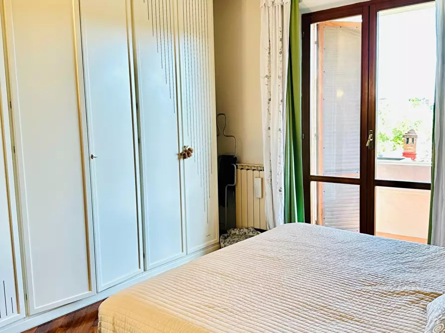 Immagine 22 di Appartamento in vendita  a Siena