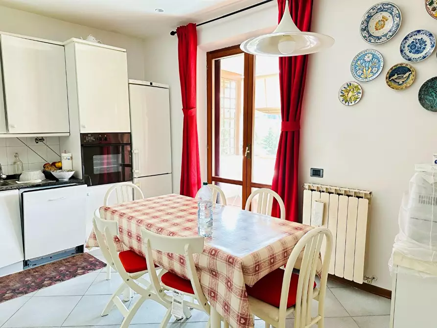 Immagine 9 di Appartamento in vendita  a Siena