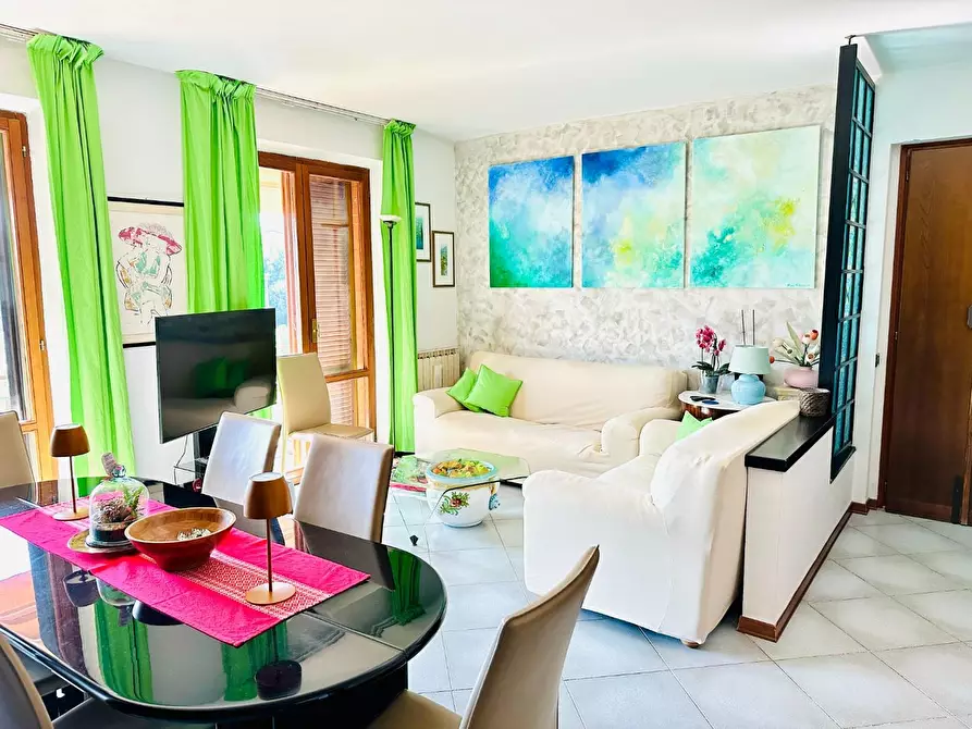 Immagine 1 di Appartamento in vendita  a Siena