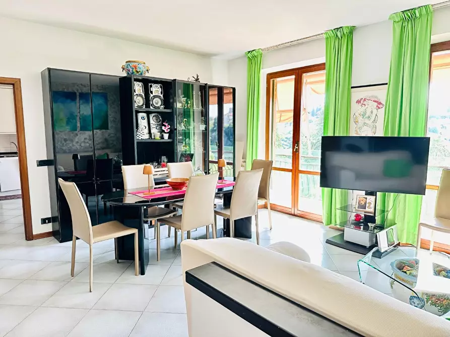 Immagine 8 di Appartamento in vendita  a Siena