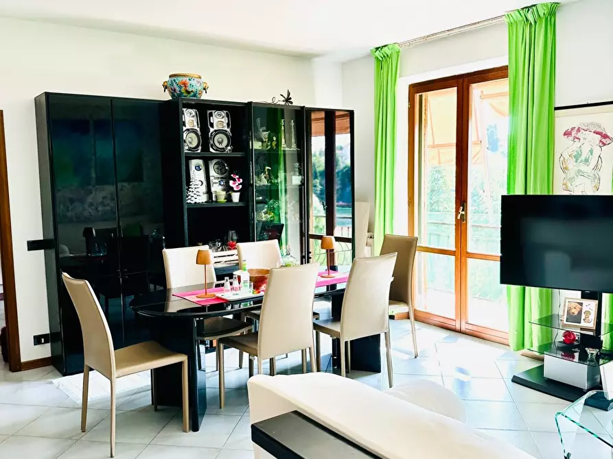 Immagine 3 di Appartamento in vendita  a Siena