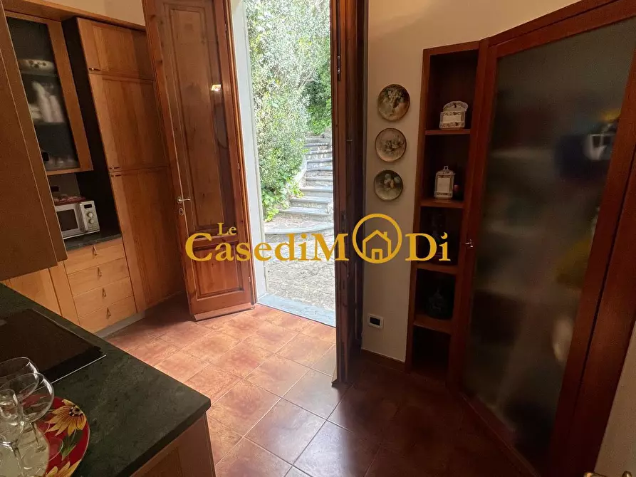 Immagine 16 di Villa in vendita  a Livorno