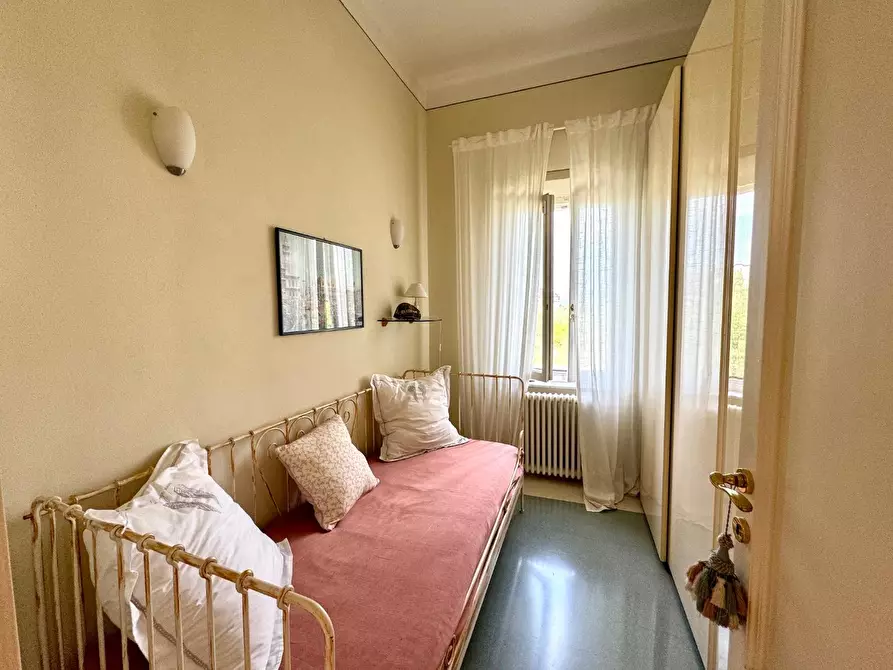 Immagine 14 di Villa in vendita  a Pisa