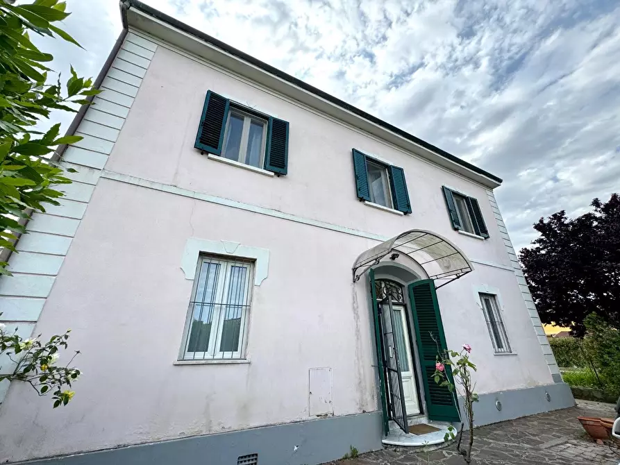 Immagine 26 di Villa in vendita  a Pisa