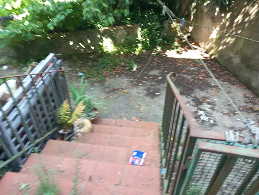 Immagine 11 di Villa in vendita  a Pisa