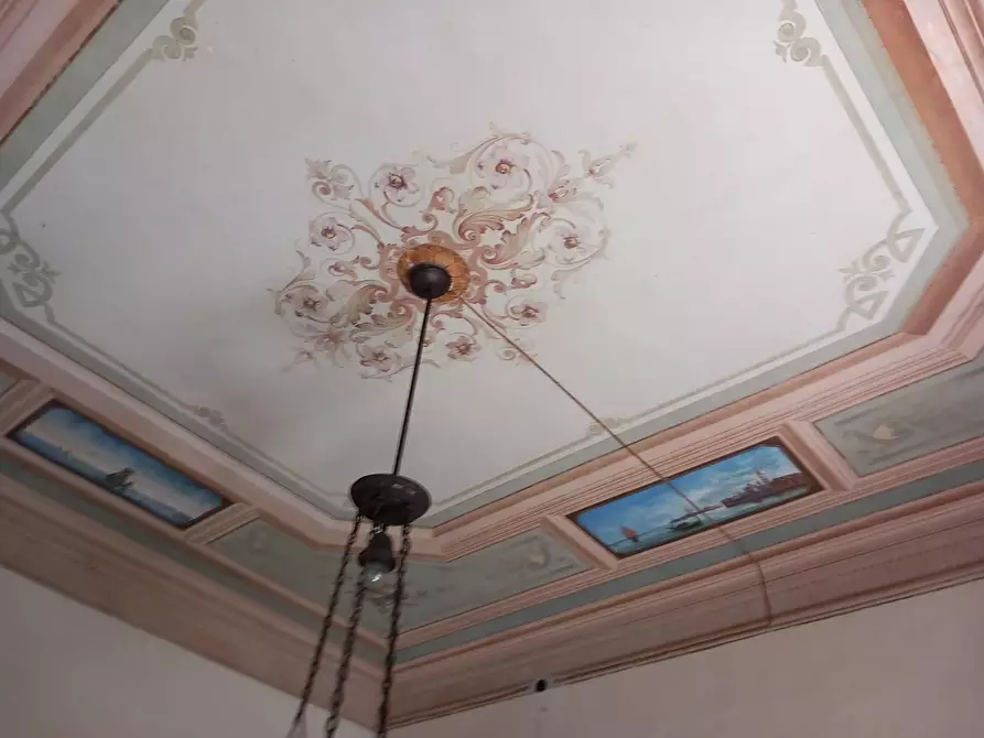 Immagine 6 di Villa in vendita  a Pisa