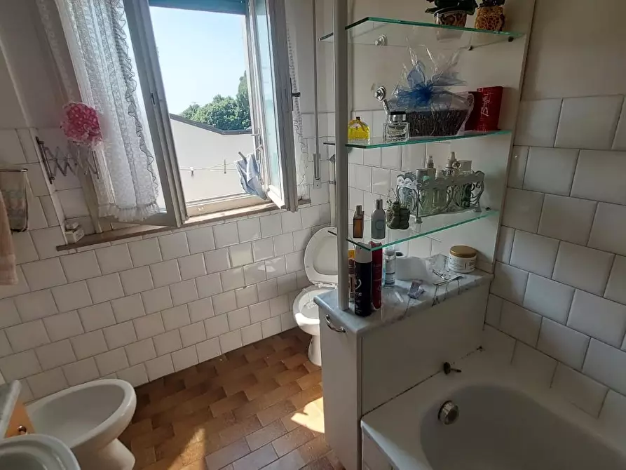 Immagine 33 di Appartamento in vendita  a Pontedera