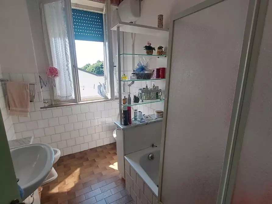 Immagine 26 di Appartamento in vendita  a Pontedera