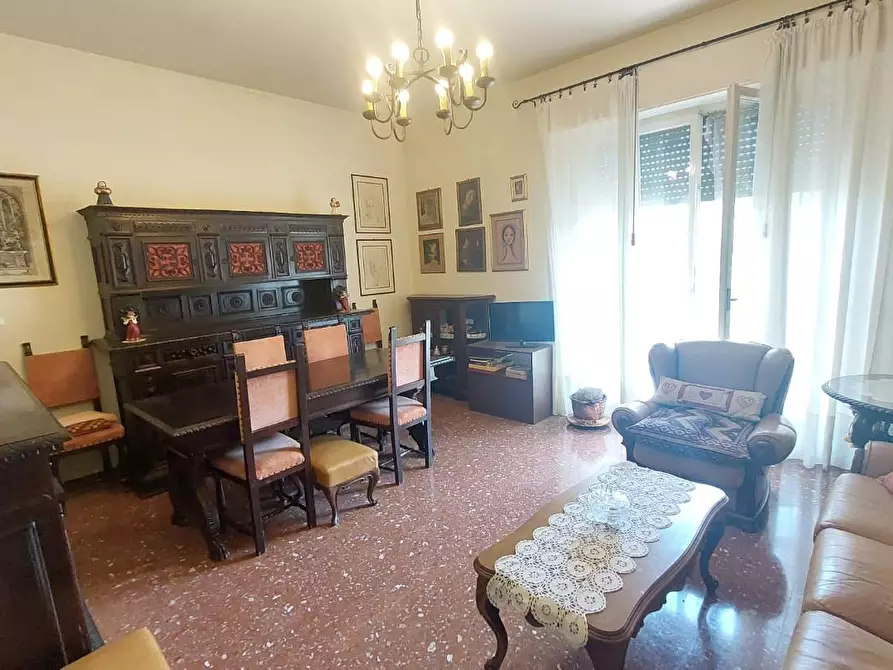 Immagine 13 di Appartamento in vendita  a Pontedera