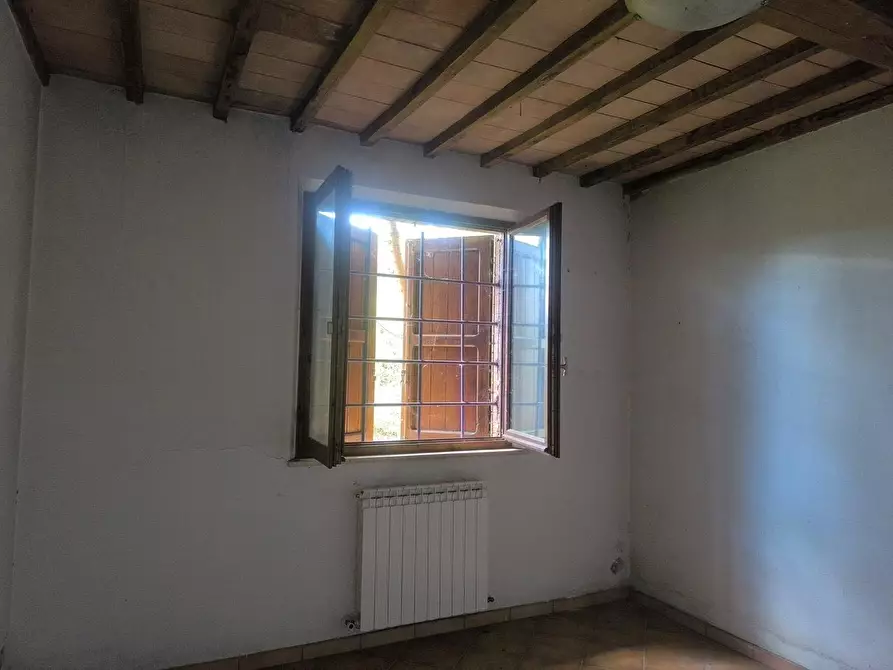 Immagine 7 di Casa colonica in vendita  a Siena
