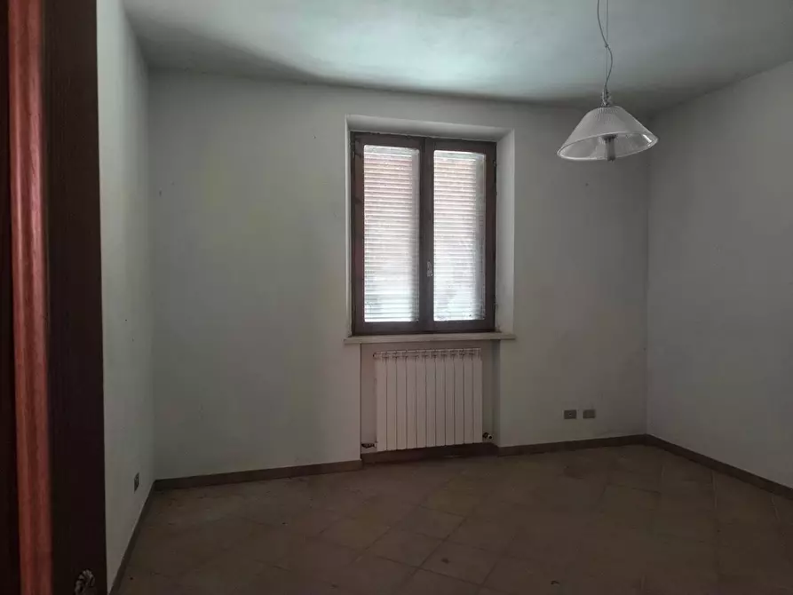 Immagine 30 di Casa colonica in vendita  a Siena