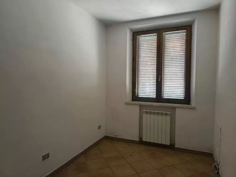 Immagine 79 di Casa colonica in vendita  a Siena