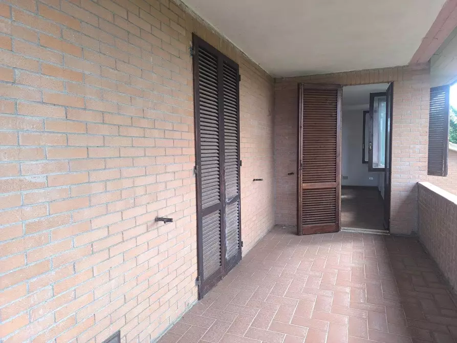 Immagine 97 di Casa colonica in vendita  a Siena