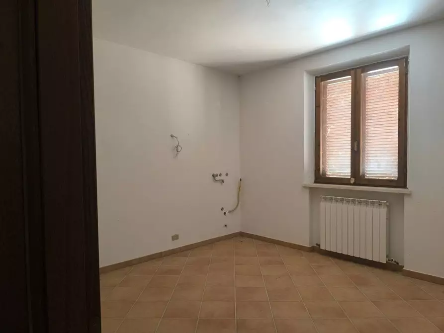 Immagine 33 di Casa colonica in vendita  a Siena