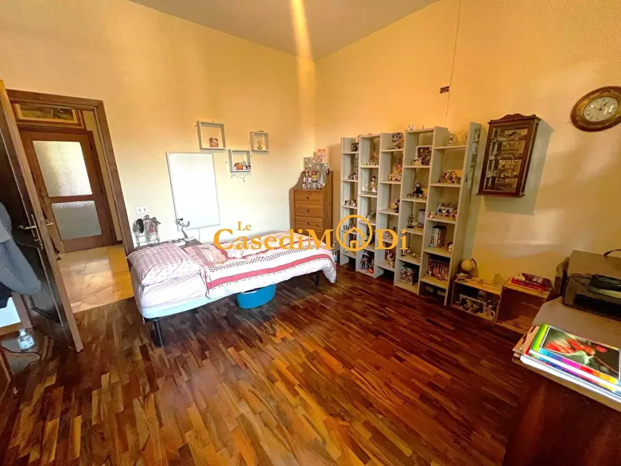 Immagine 25 di Villa in vendita  a Livorno