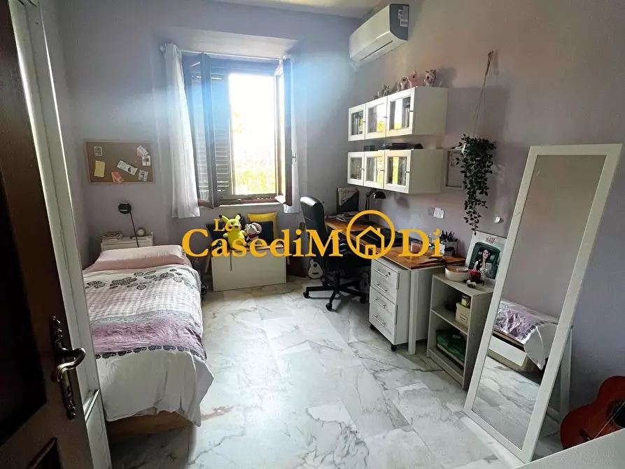 Immagine 14 di Villa in vendita  a Livorno