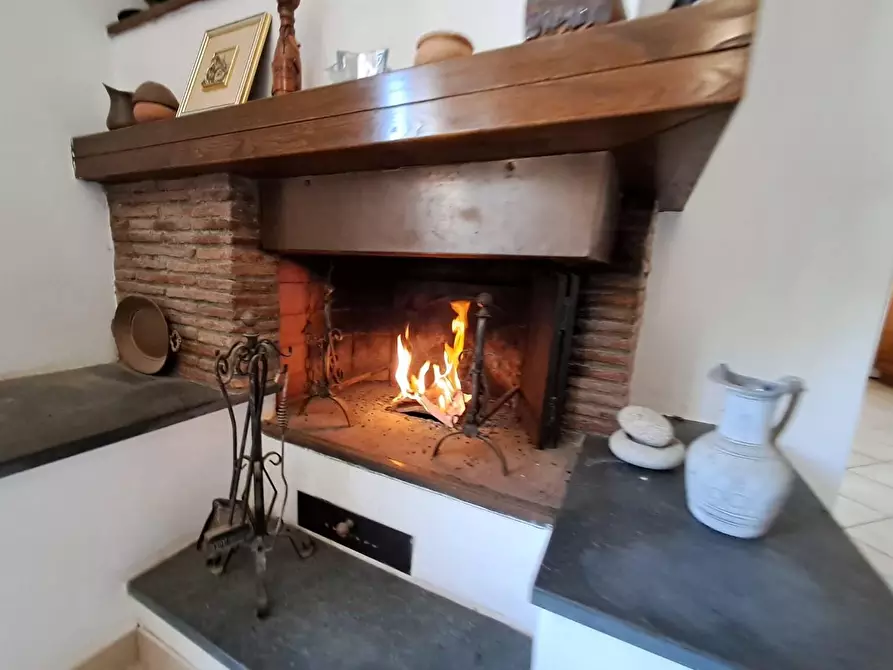 Immagine 12 di Rustico / casale in vendita  a Crespina Lorenzana