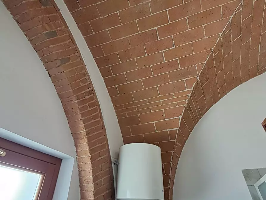 Immagine 13 di Rustico / casale in vendita  a Crespina Lorenzana