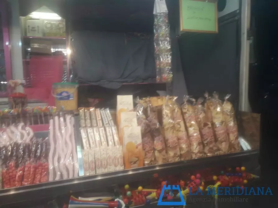 Immagine 3 di Attività commerciale in vendita  a Lamporecchio