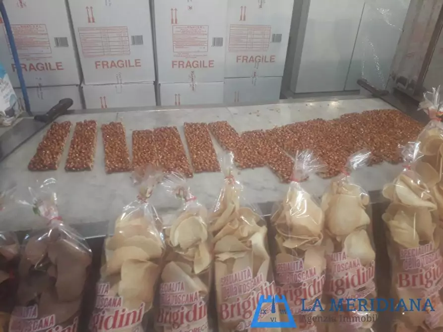 Immagine 4 di Attività commerciale in vendita  a Lamporecchio