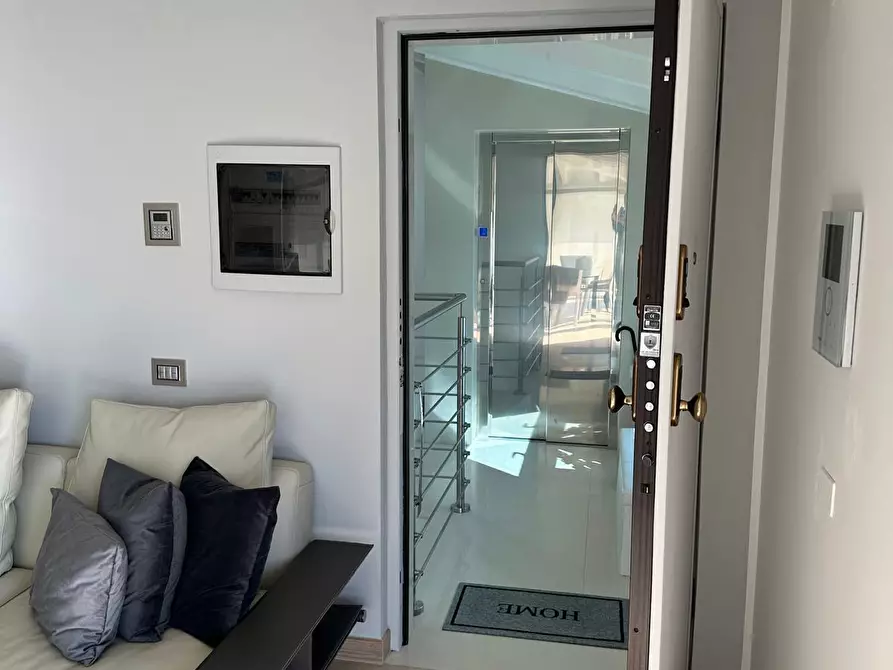 Immagine 12 di Appartamento in vendita  a Camaiore