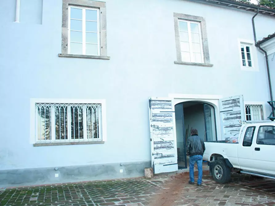 Immagine 18 di Villa in vendita  a Lucca
