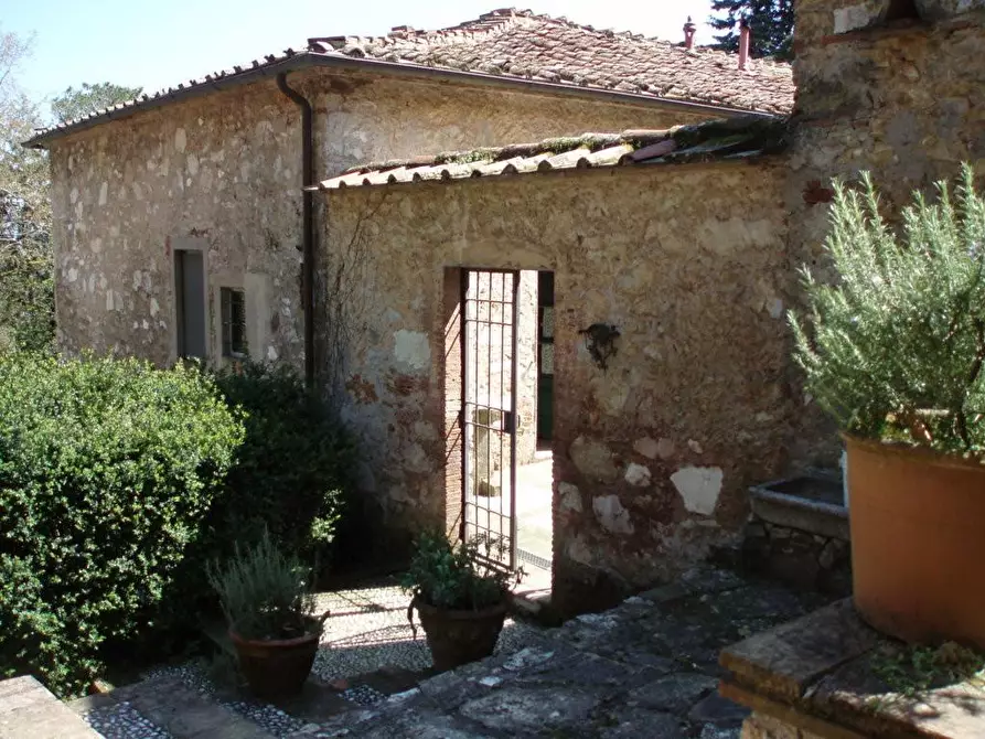 Immagine 34 di Villa in vendita  a Lucca