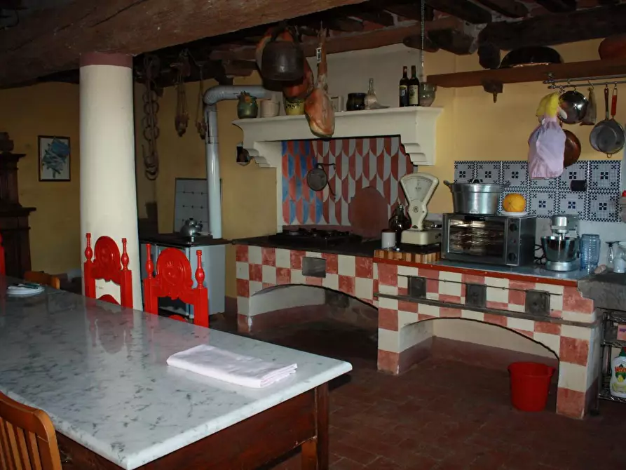 Immagine 15 di Villa in vendita  a Lucca