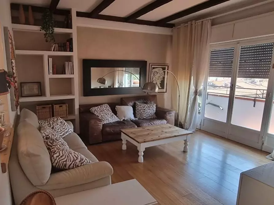 Immagine 2 di Appartamento in vendita  a Carrara