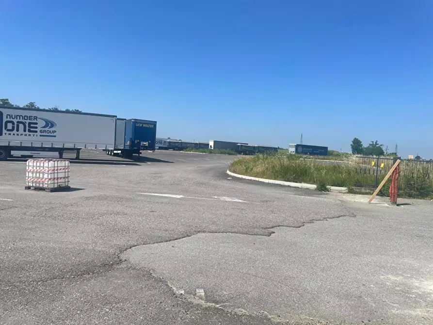 Immagine 18 di Capannone industriale in vendita  a Garbagna Novarese