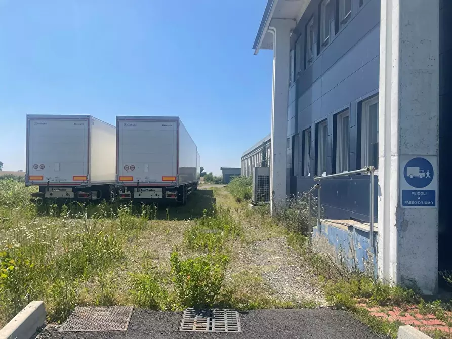 Immagine 30 di Capannone industriale in vendita  a Garbagna Novarese