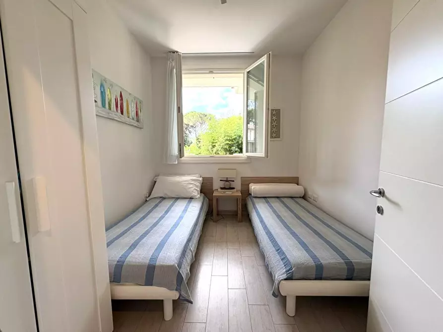 Immagine 6 di Appartamento in vendita  a Massa