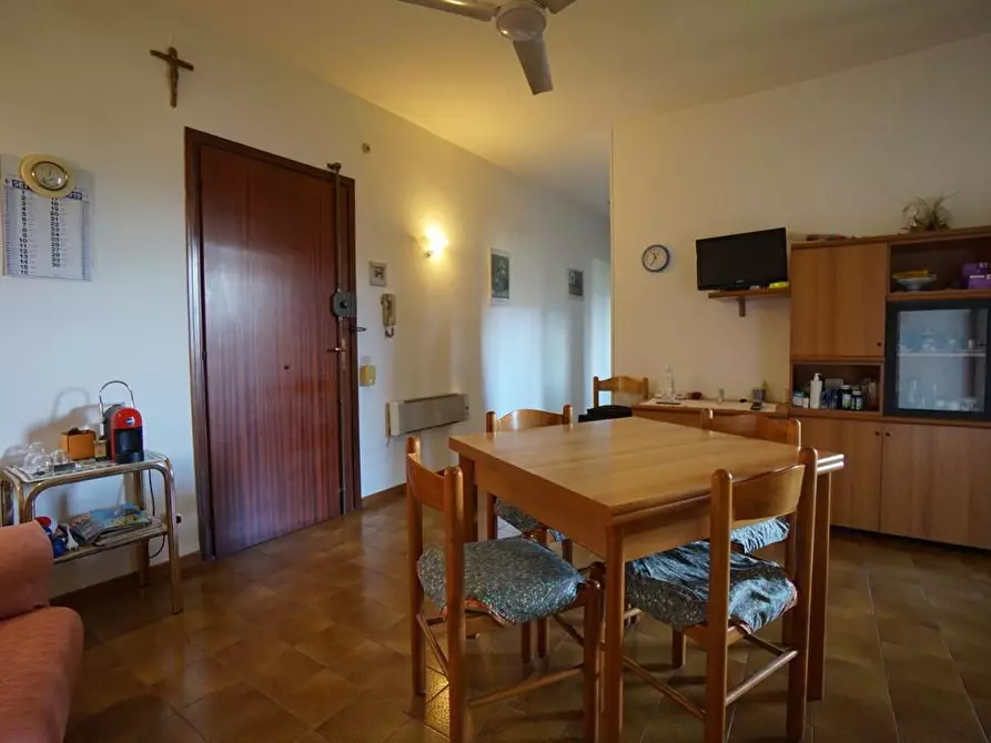 Immagine 7 di Appartamento in vendita  a Massa