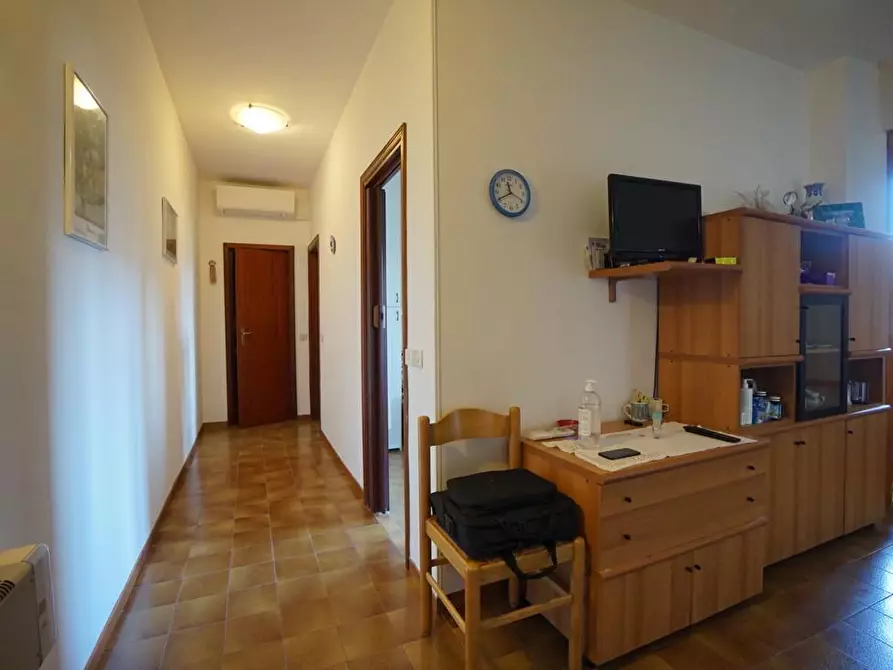 Immagine 8 di Appartamento in vendita  a Massa