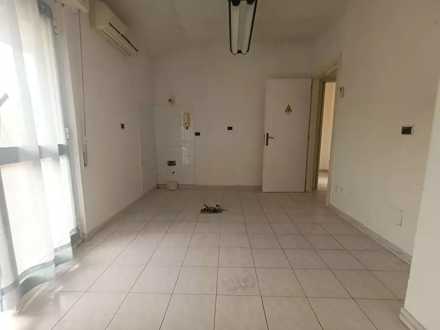 Immagine 6 di Casa indipendente in vendita  a Massa