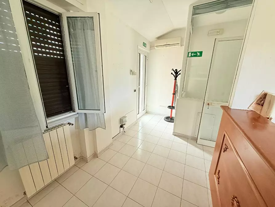 Immagine 10 di Casa indipendente in vendita  a Massa