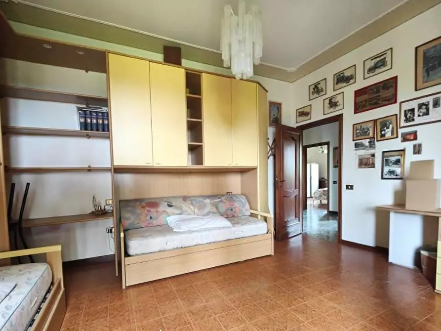 Immagine 2 di Villa in vendita  a Fucecchio