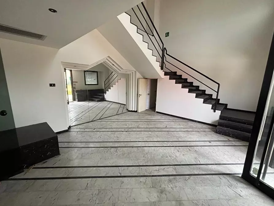 Immagine 3 di Attività artigianale in vendita  a Empoli