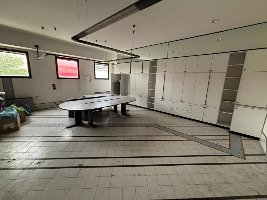 Immagine 1 di Attività artigianale in vendita  a Empoli