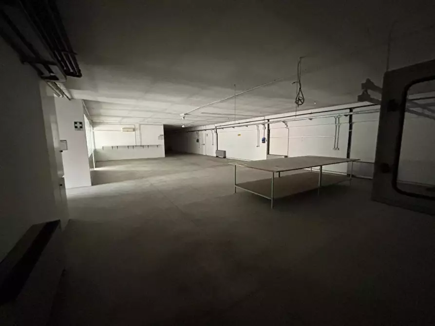 Immagine 9 di Attività artigianale in vendita  a Empoli